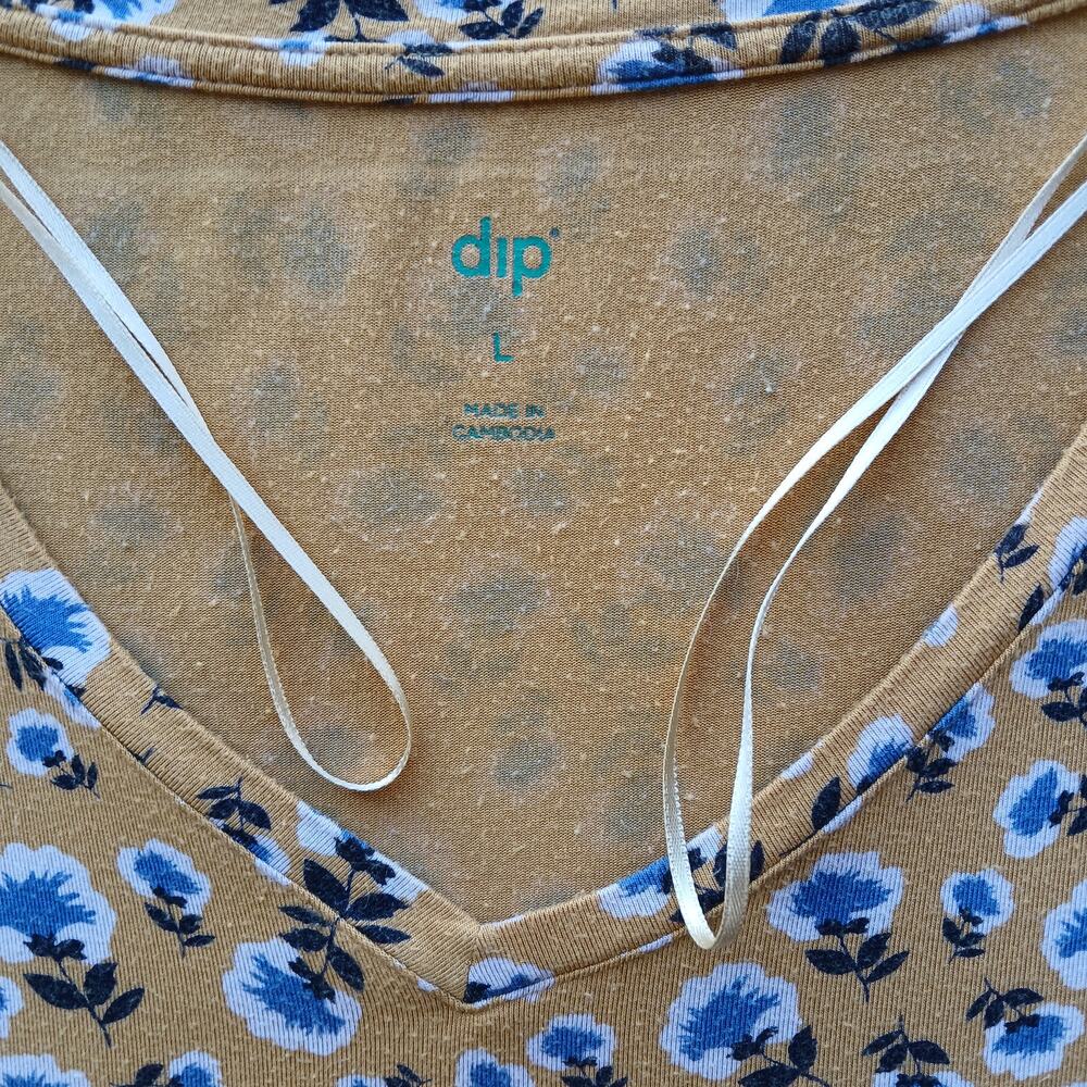 dip Classic Yellow Floral Print V-neck Tee Large blue white basic comfort rayon - Picture 7 of 10